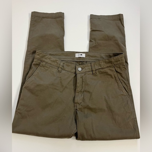 NNO7 No Nationality Marco Classic Chino Pants Greenish Brown Size 32 x 30 - Picture 1 of 13